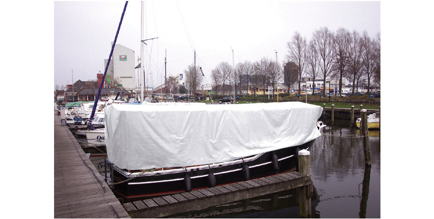 Afdekzeil wit met ogen - 250g, 6x8 meter