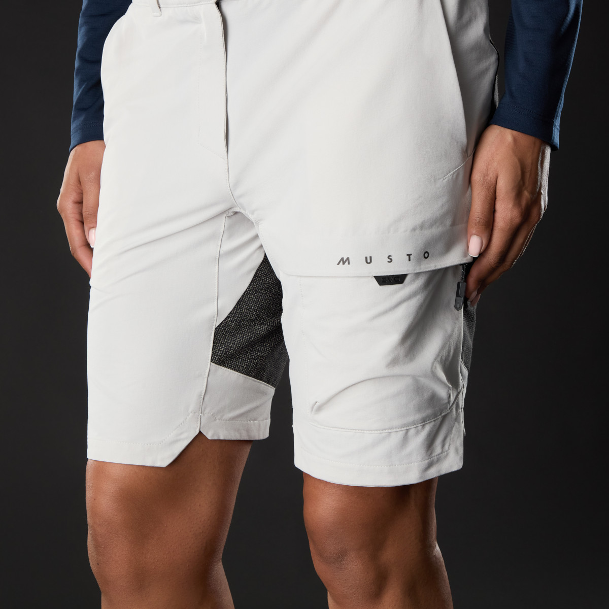 Musto Evolution Performance Strech zeilshort dames lichtgrijs, maat 14