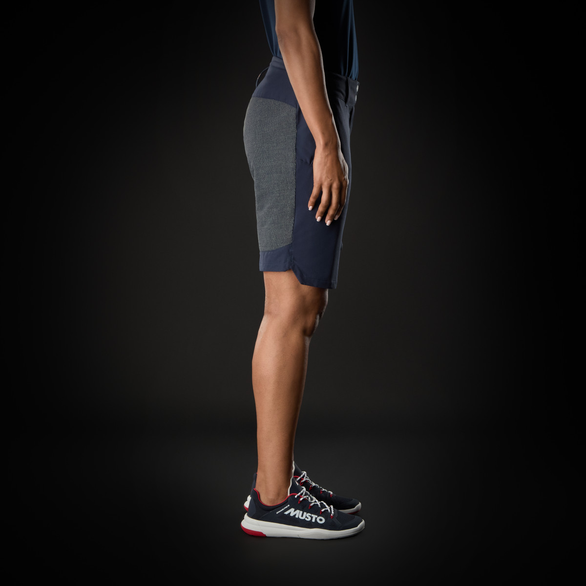 Musto Evolution Performance Strech zeilshort dames marineblauw, maat 10