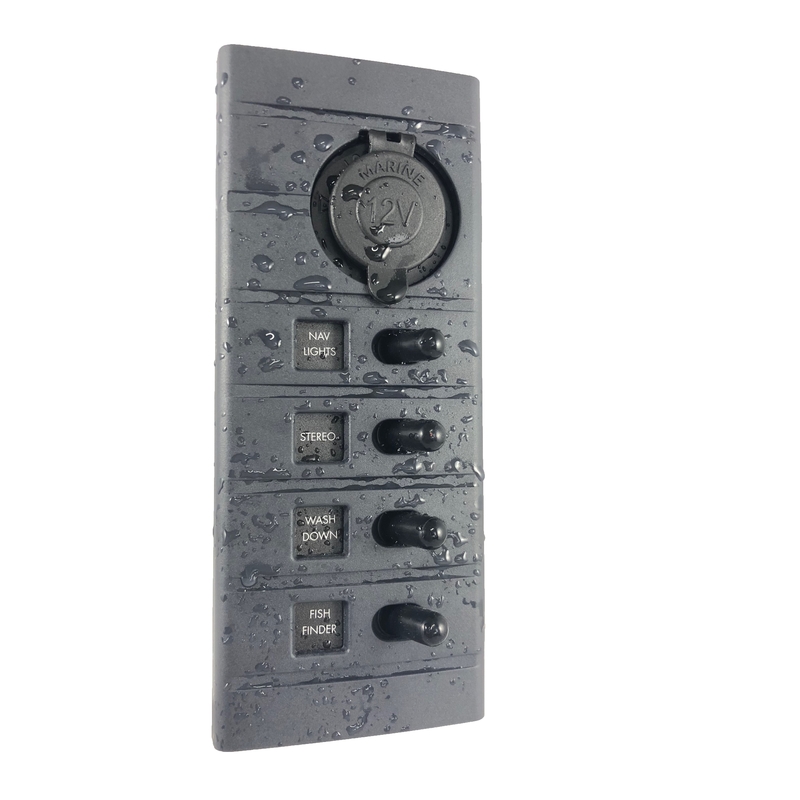 Plastimo 4-compartimentenschakelaar met 12v-stopcontact
